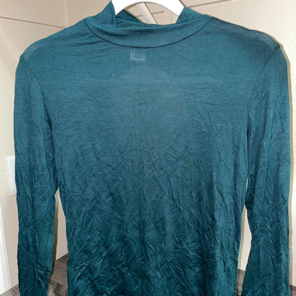 Wet seal Juniors Top Hunter Green Large